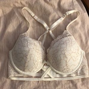 NWOT 32D Bra